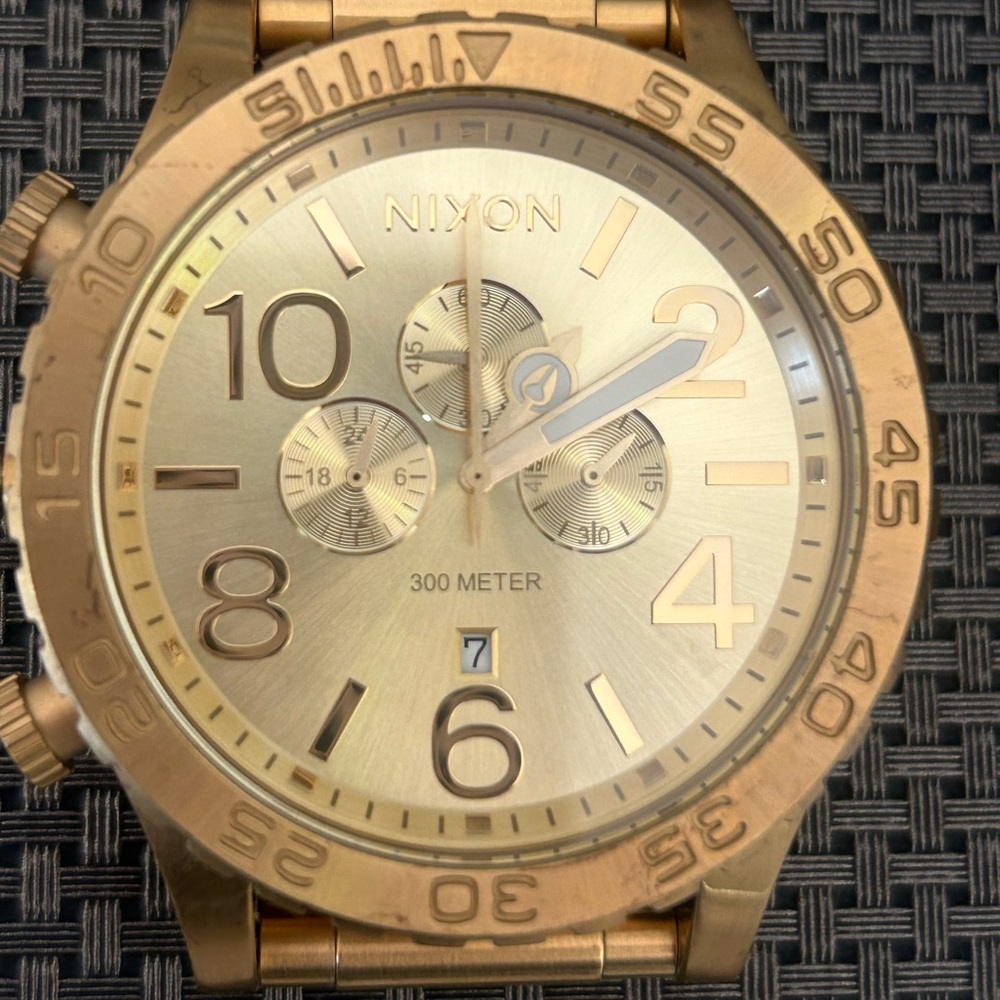🔥Attractive Nixon 51-30 Chrono Time-teller Watch, in gold! Japan movement!